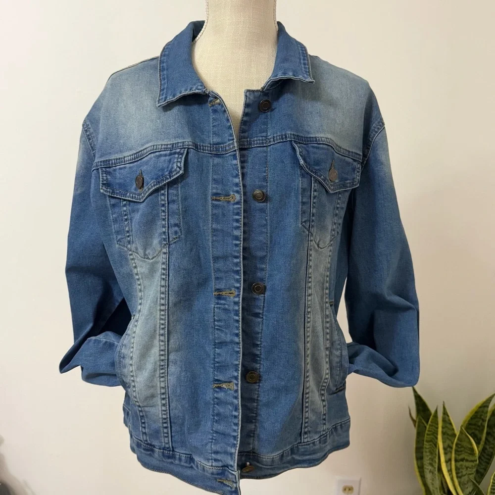 Jeweled Tiger Denim Jacket Moving Forward Designs Women’s Size XL - Picture 3 of 10